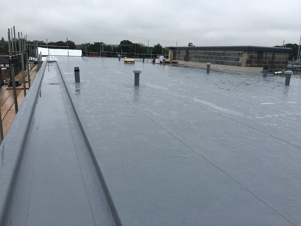 Flat roof replacement and roof deck inspection in London