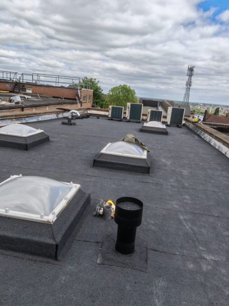 Best flat roof installation in London with expert contractors delivering durable, weather‑resistant roofing solutions for residential and commercial properties.